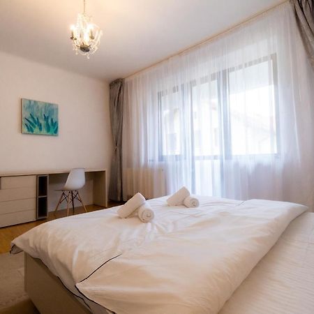 Ardor Apt - Bright And Secluded Apartment In The Heart Of Old Town Brasov Exterior photo
